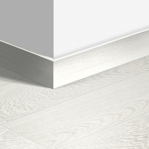 Quick-step Soklov� li�ta QSPSKR 01300 77x14mm x 2,4m